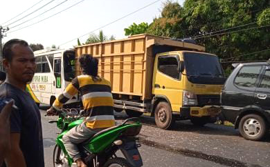 Bus PPLP-D Muba Terlibat Insiden Kecelakaan Beruntun, Beruntung Tak Ada Korban Jiwa