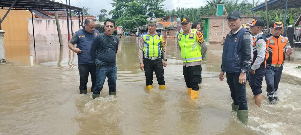 Luapan Air Sungai Musi Mecapai Satu Meter, Arus Jalinteng Muba-Mura Dialihkan