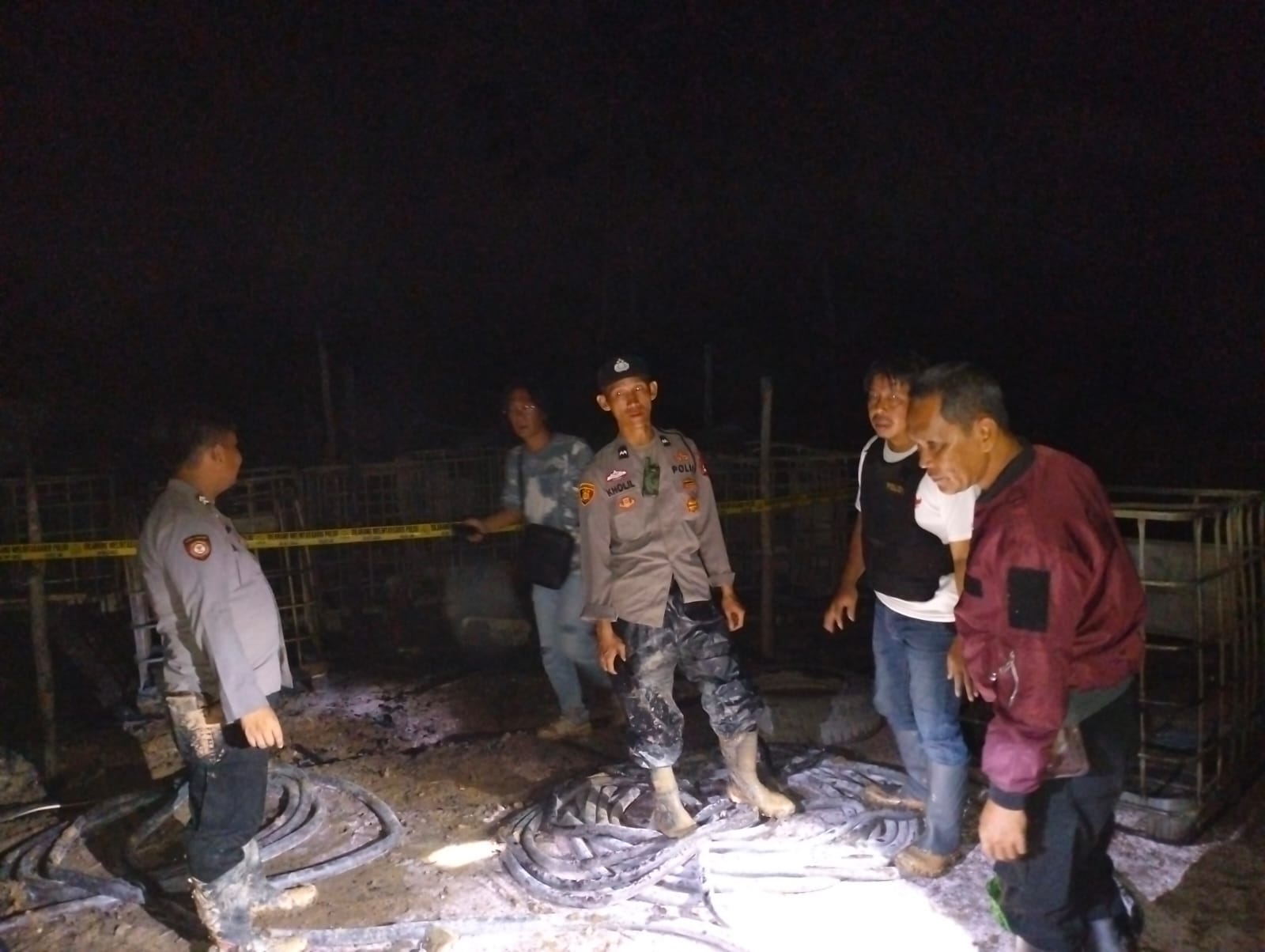 Penyulingan Minyal Ilegal Terbakar, Polsek Babat Toman Amankan Satu Tersangka