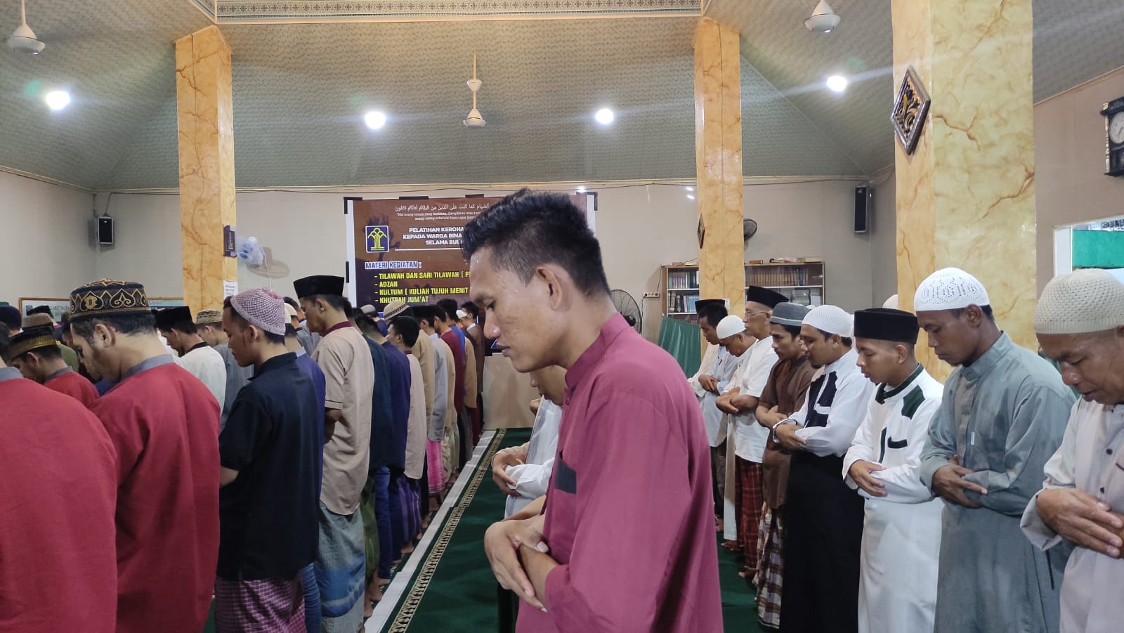 Memasuki Bulan Ramadhan, Petugas dan Warga Binaan Lapas Sekayu Salat Tarawih Berjamaah