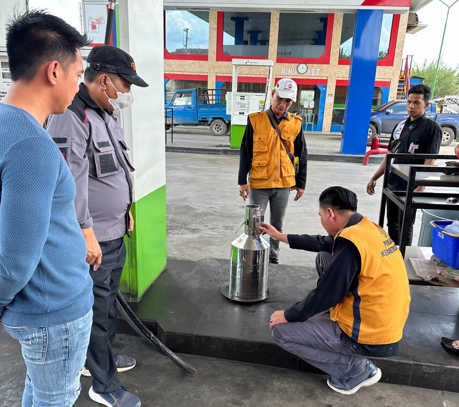 Tim Pengawas Kemetrologian Muba Sidak SPBU di Jalur Mudik