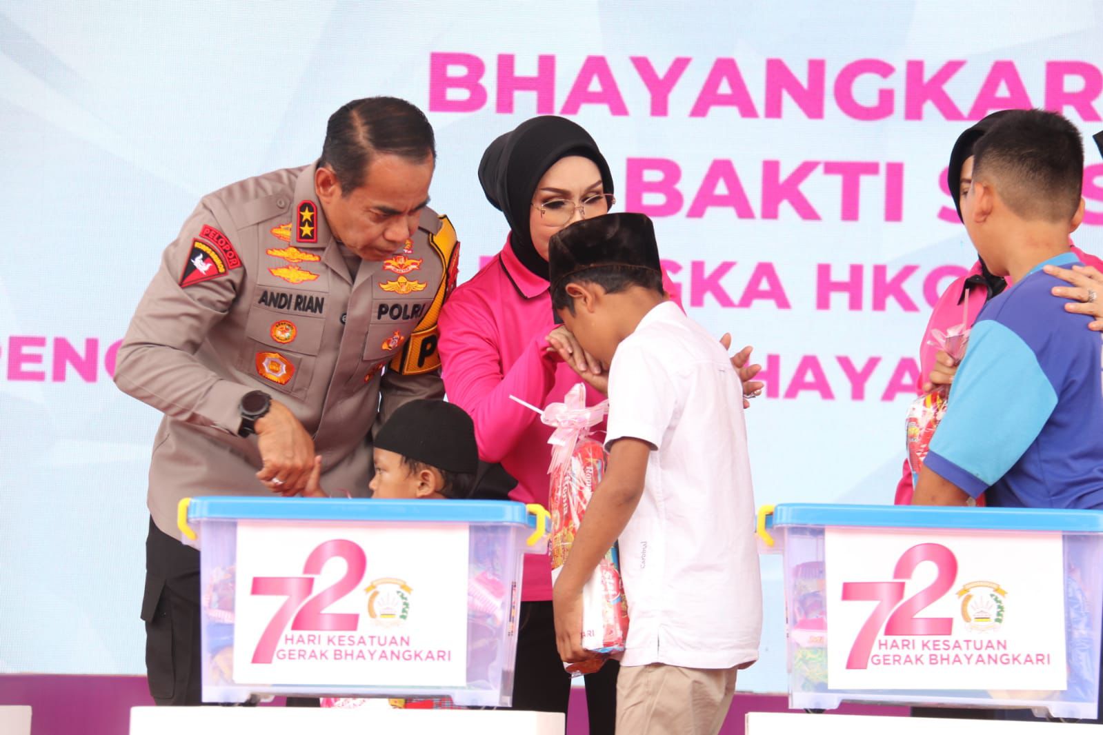 Hari Kesatuan Gerak Bhayangkari Polda Sumsel, Berangkatkan Umroh Penggali Kubur dan Pemandi Jenazah