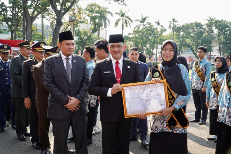 Sekda Edward Candra Irup Hari Sumpah Pemuda Ke 96 Tingkat Provinsi Sumsel