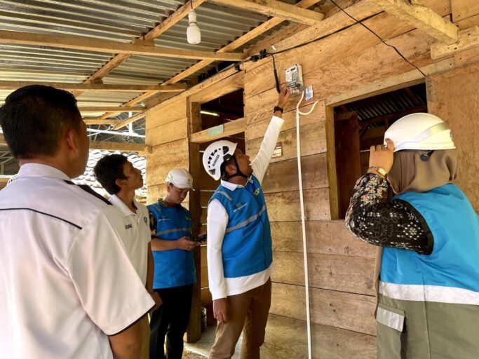 Light Up The Dream, PLN UID S2JB Wujudkan Terang untuk 134 Keluarga Pra Sejahtera
