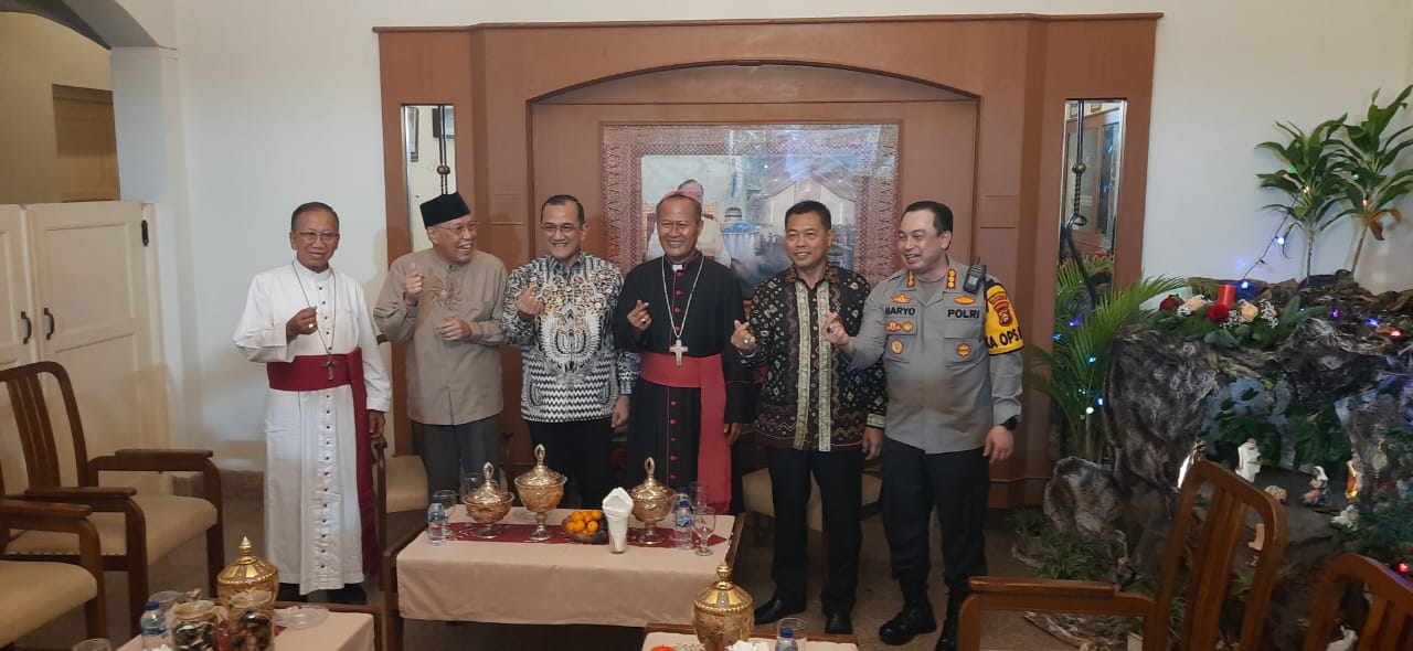 Momentum Natal, Uskup Agung Palembang Ajak Umat Katolik Bangun Persaudaraan Sejati