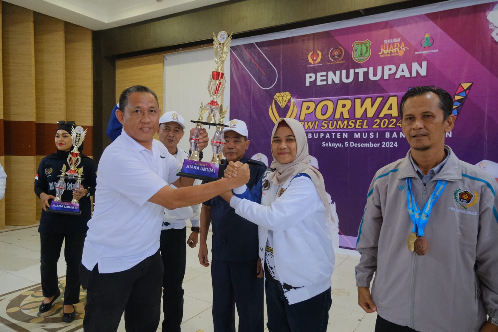 Sukses Menjadi Tuan Rumah, PWI Muba Raih Juara Umum Porwada Sumsel 2024