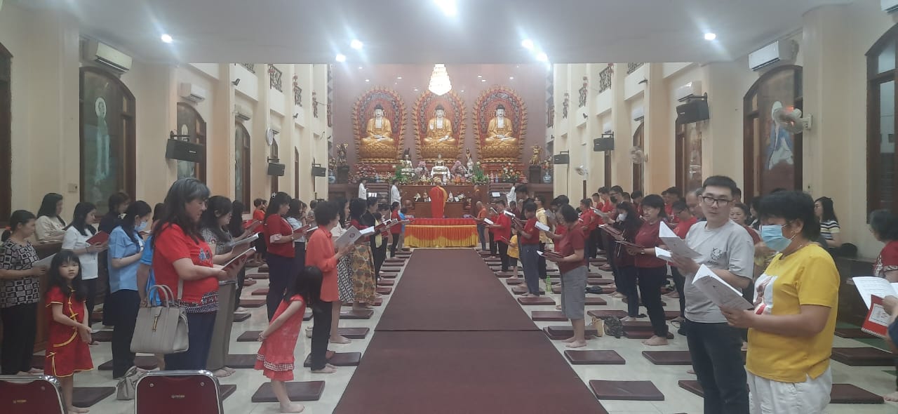 Tahun Baru Imlek, Wihara Dharmakirti Palembang Dipadati Umat Budha