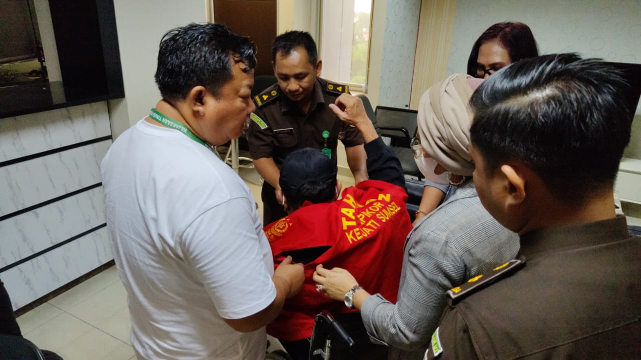 Dugaan Korupsi Sektor Perkebunan Sawit, Ridwan Mukti Ditetapkan Jadi Tersangka