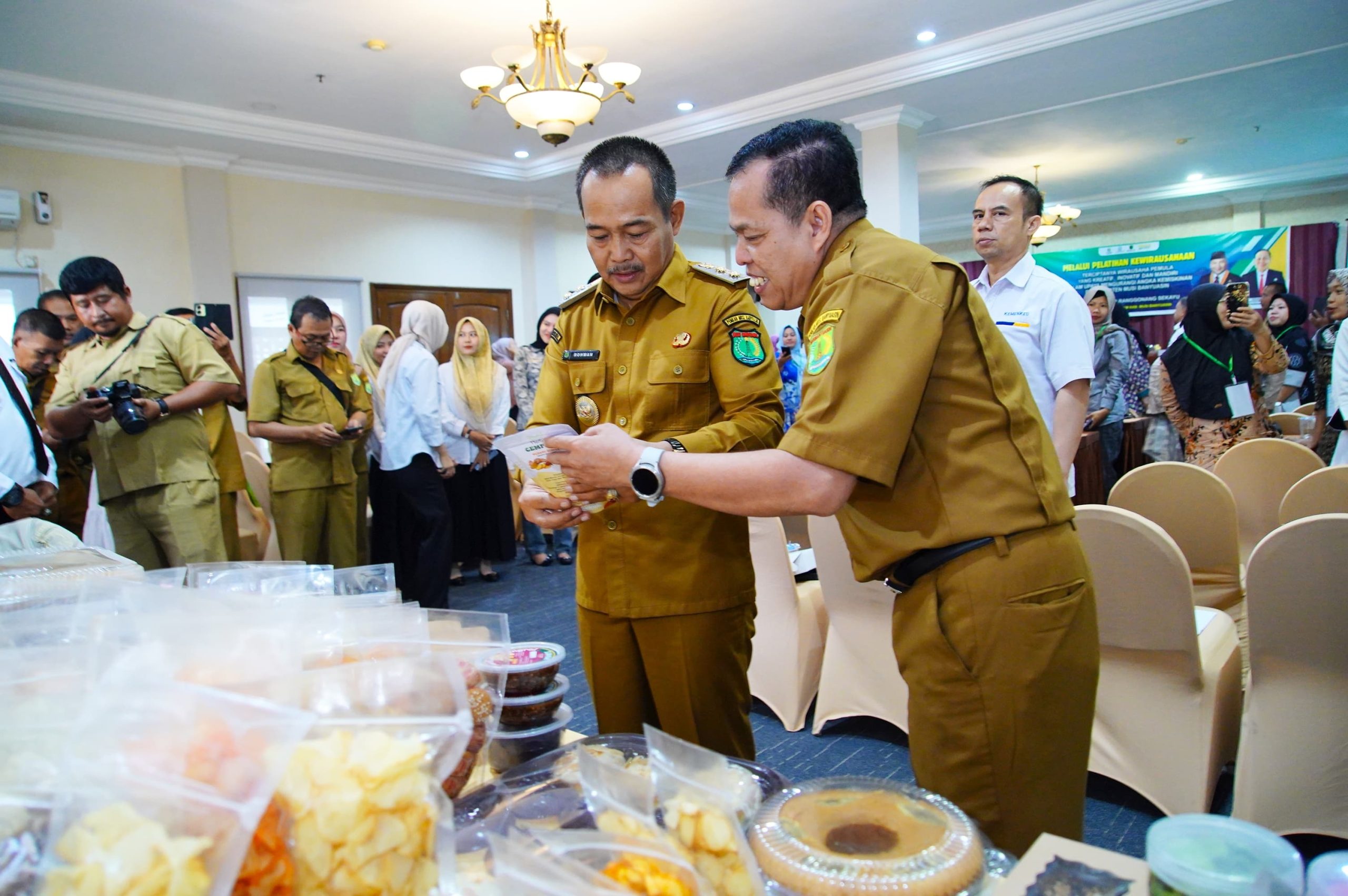 Wabub Rohman Membuka Pelatihan Kewirausahaan Bagi Pelaku UMKM : Jangan Sia-siakan Ilmu yang Didapat
