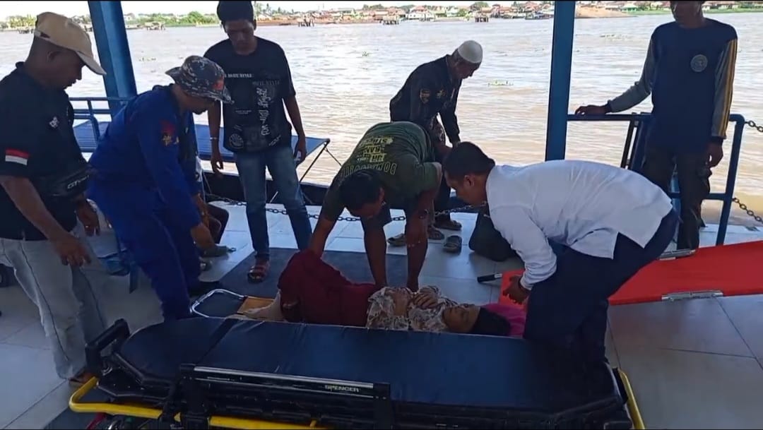 Kembali Antar Warga Sakit, Ambulance Apung Polairud Pos Pangkalan Sandar Upang Sangat Bermanfaat Bagi Masyarakat