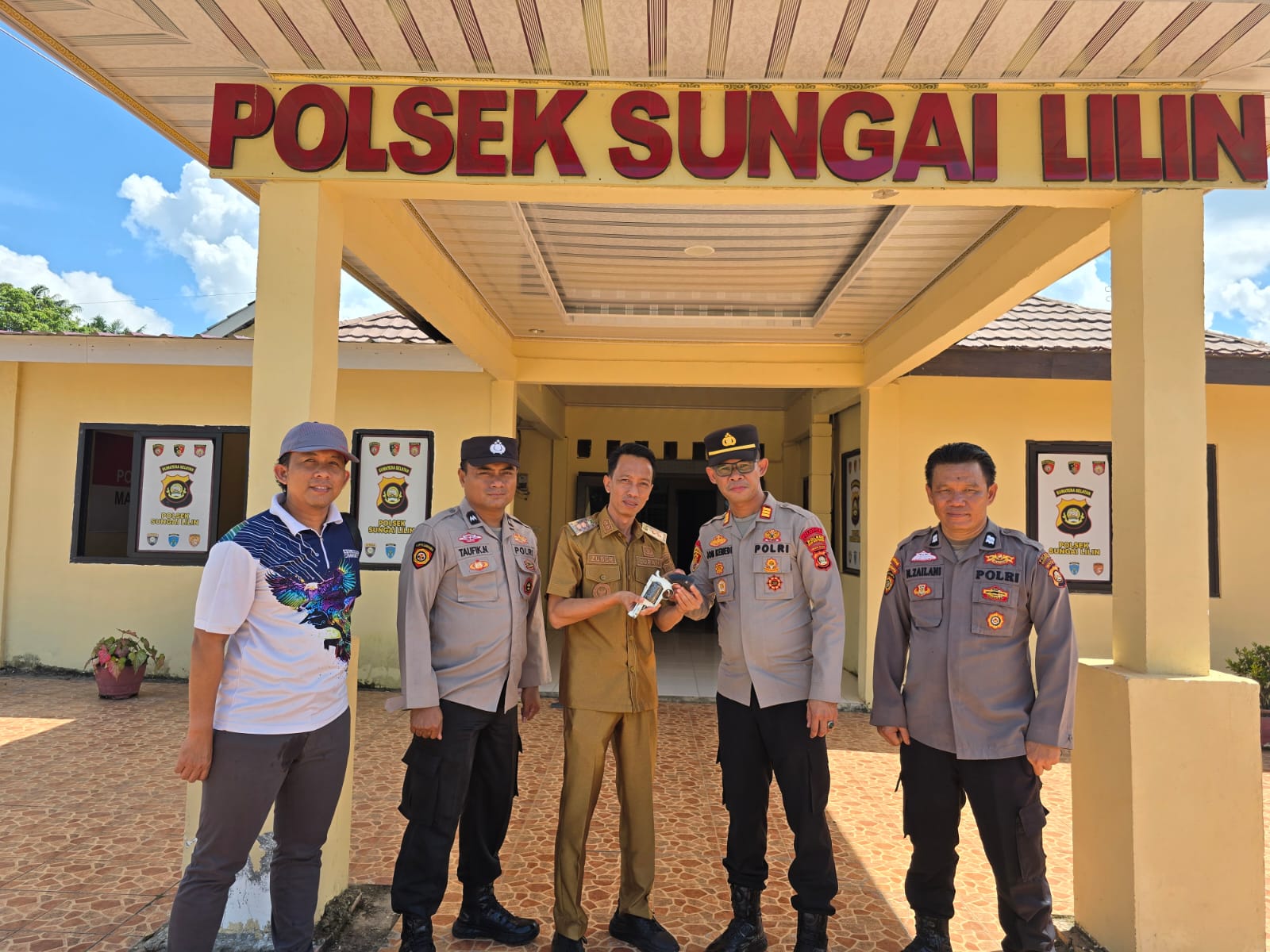 Satu Senpira Laras Pendek Diserahkan ke Polsek Sungai Lilin