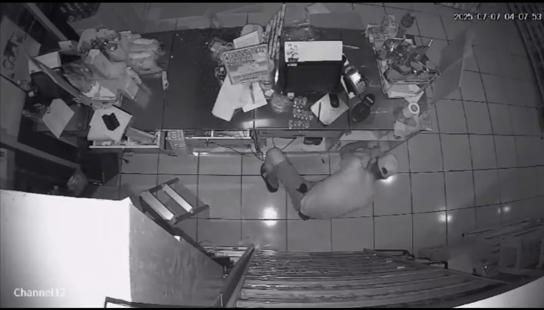 Dua Pelaku Bobol Indomaret Masuk dari Plafon