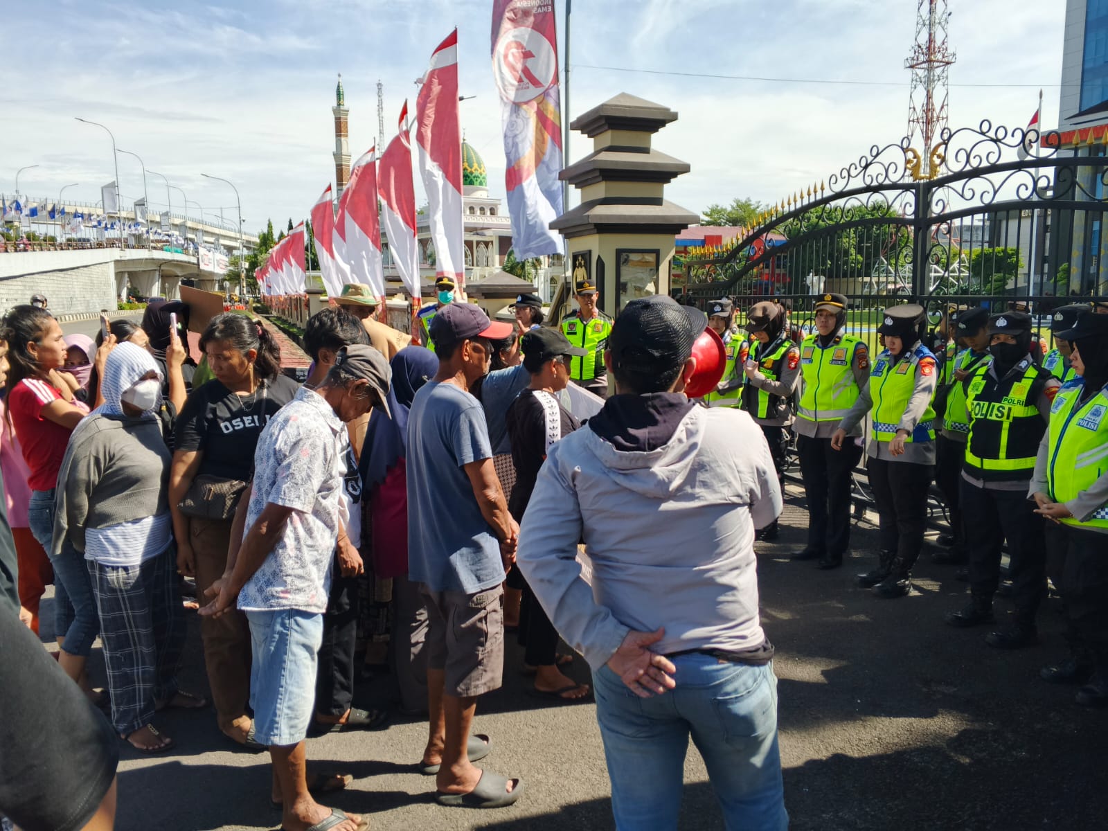 Pengeroyokan Edwin Syarif, Massa AMP3K Desak Polda Sumsel Penetapan Tersangka