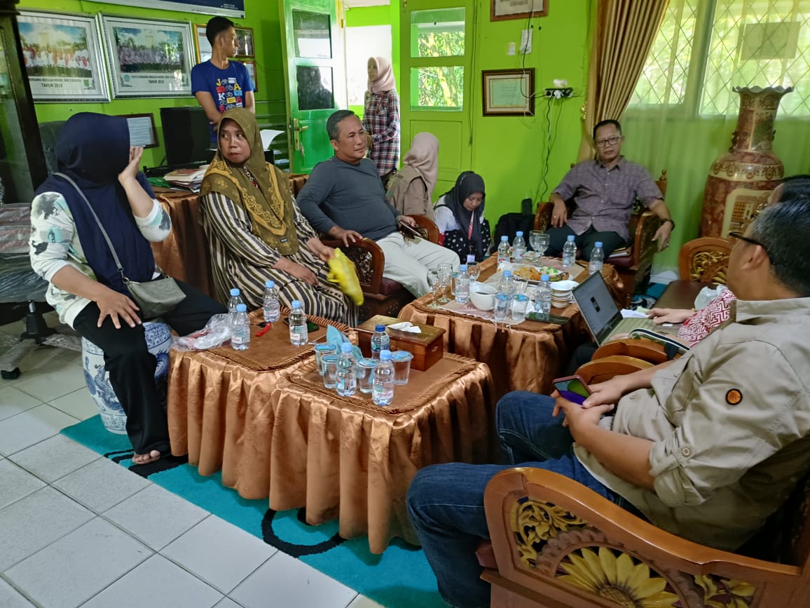 Tim Dinkes Muba Bersama BPPOM Palembang Tindaklanjuti Dugaan Siswa Keracunan Latiao