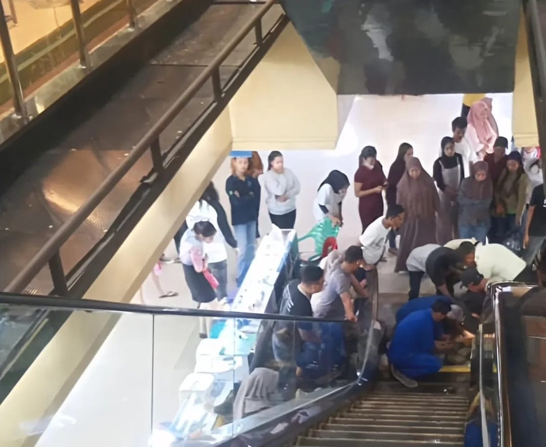 Tangan Bocah Terjepit di Tangga Eskalator Mall Internasional Plaza, Dinilai Kelalaian Orang Tua