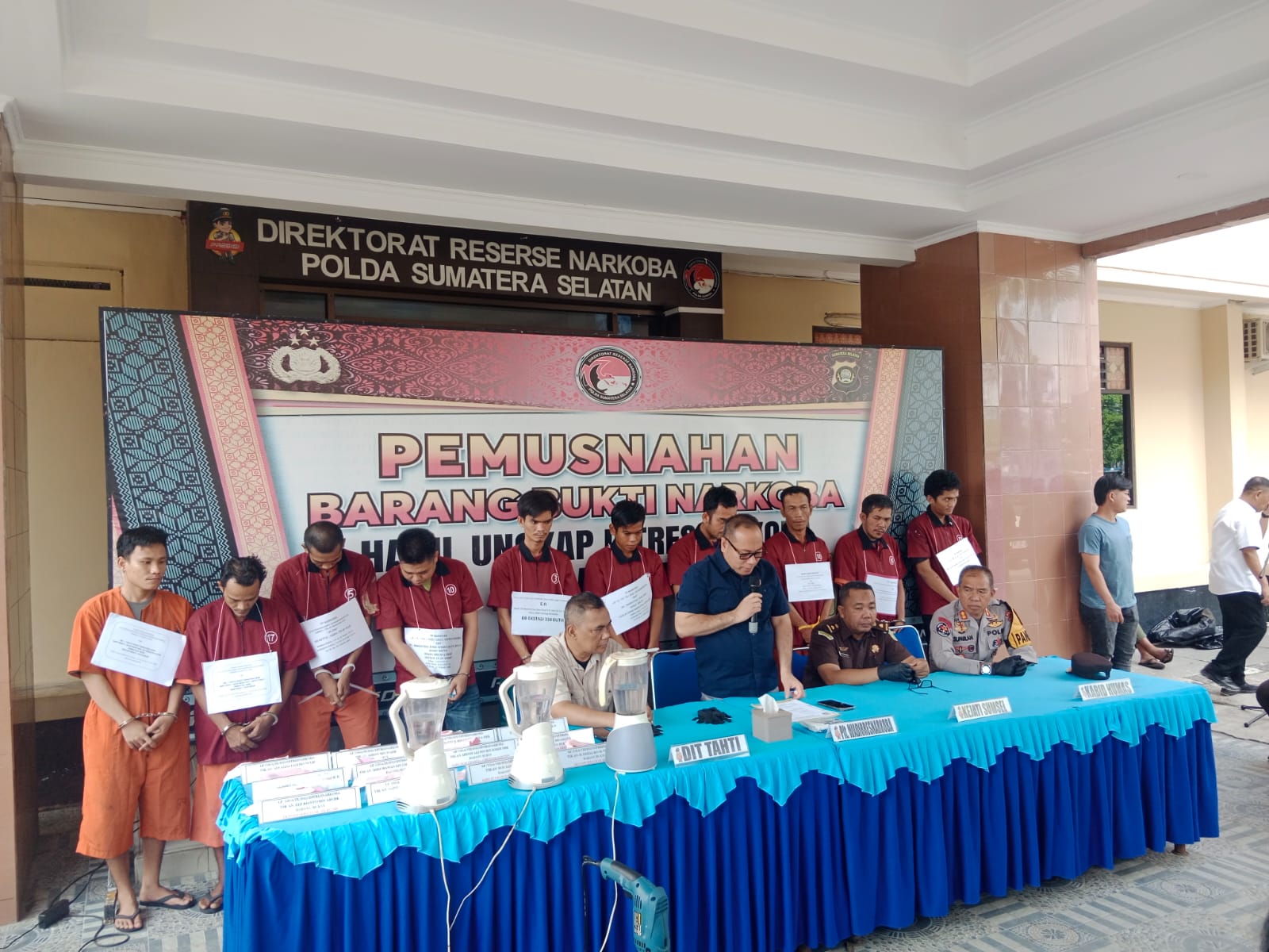 Polda Sumsel Musnahkan 1,469 Kg Sabu dan 823 Pil Ekstasi