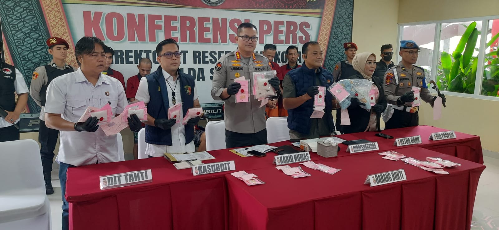Polda Sumsel Lumpuhkan Tiga Pengedar Sabu