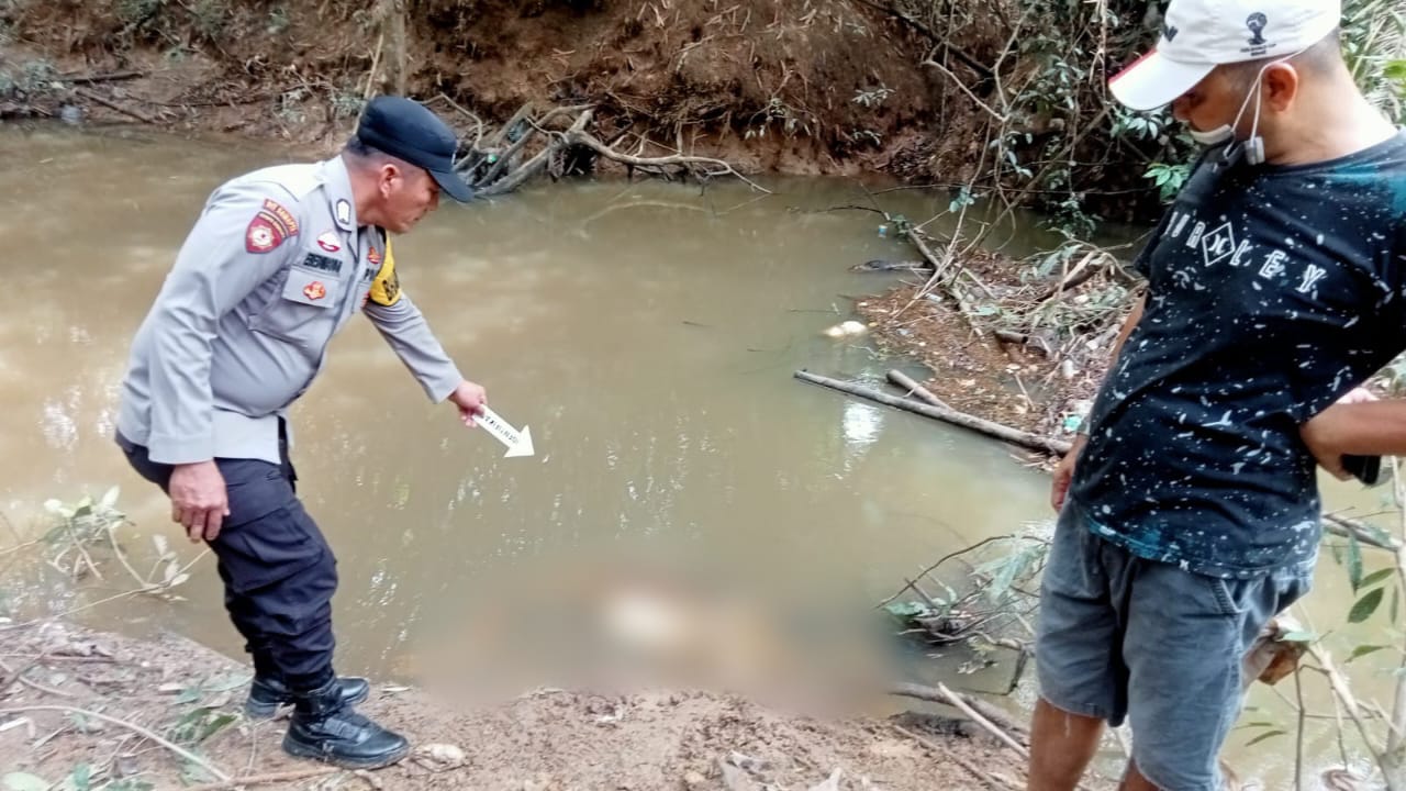 Seorang Pria Ditemukan Meninggal di Sungai Keruh, Diduga Mengalami Gangguan Jiwa