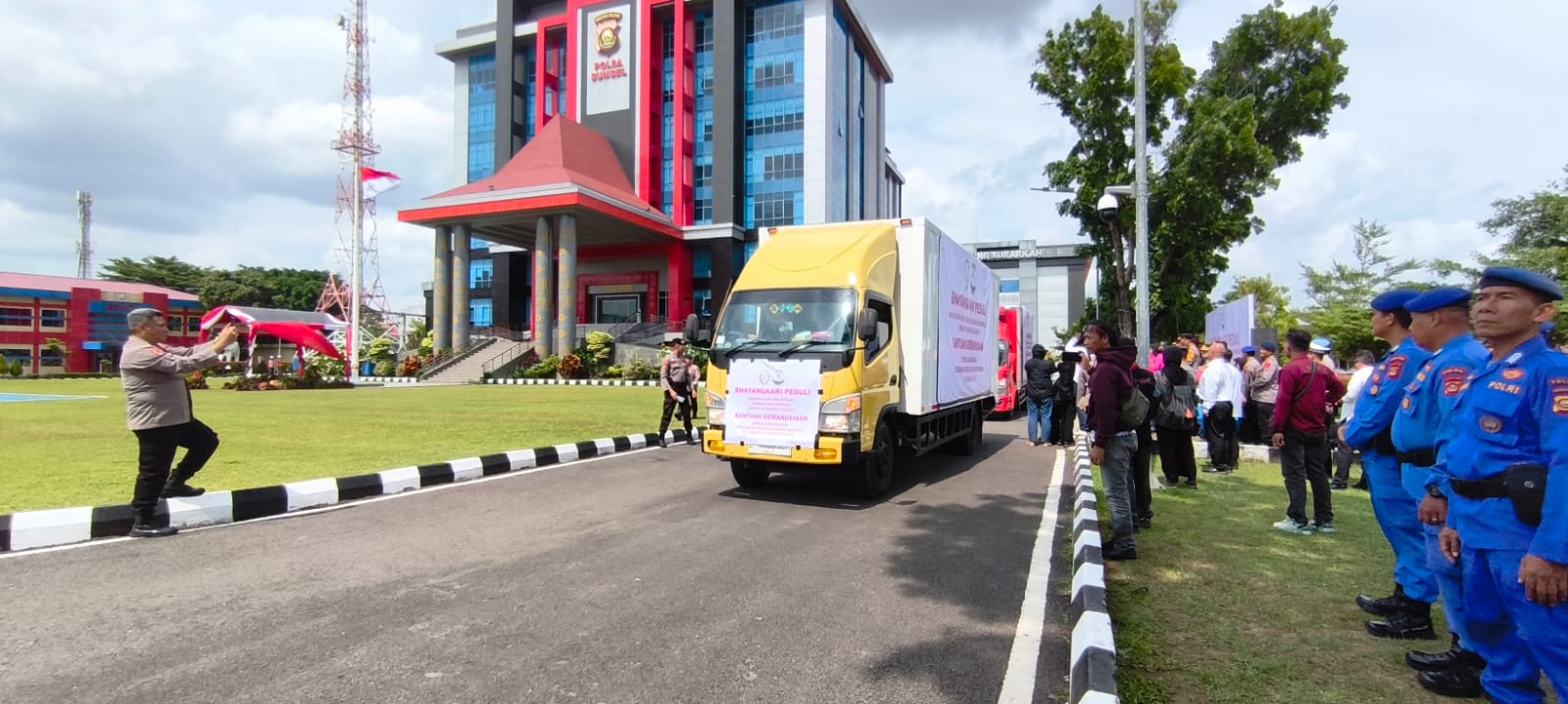 Polda Sumsel Kembali Kirim Bantuan Korban Banjir Sumatera