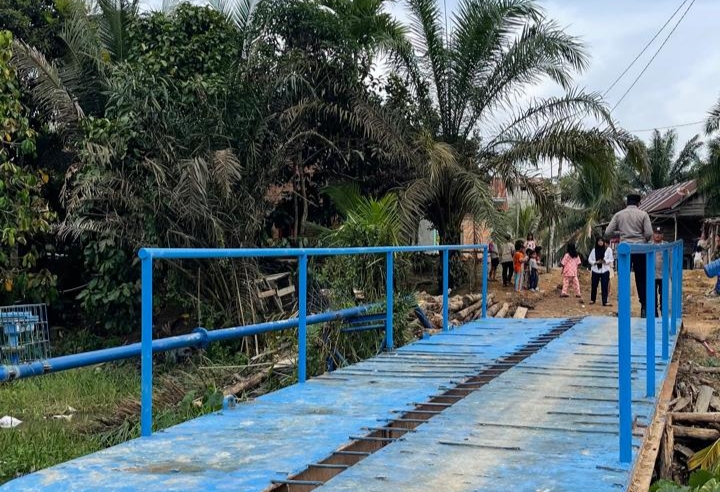 Polres Muba dan PT MBJ Bangun Jembatan Besi Penghubung Bayung Lencir-Mendis