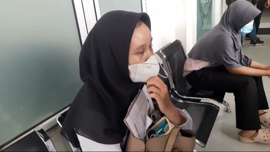Adik Pratu Periskal Tak Kuasa Menahan Tangis, Minta Kasus Penembakan Diusut Transparan