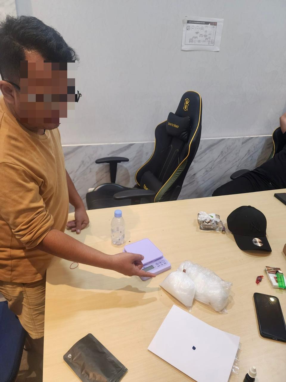 Sabu Setengah Kilogram Lebih Gagal Beredar, Kurir Ditangkap Saat Menuju Jakarta
