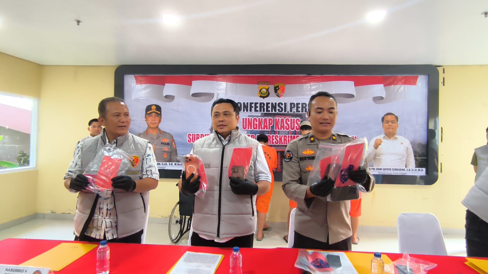 Gunakan Data Paspor WNA Tanpa Izin, Sindikat Aktivasi IMEI Ilegal Dibekuk