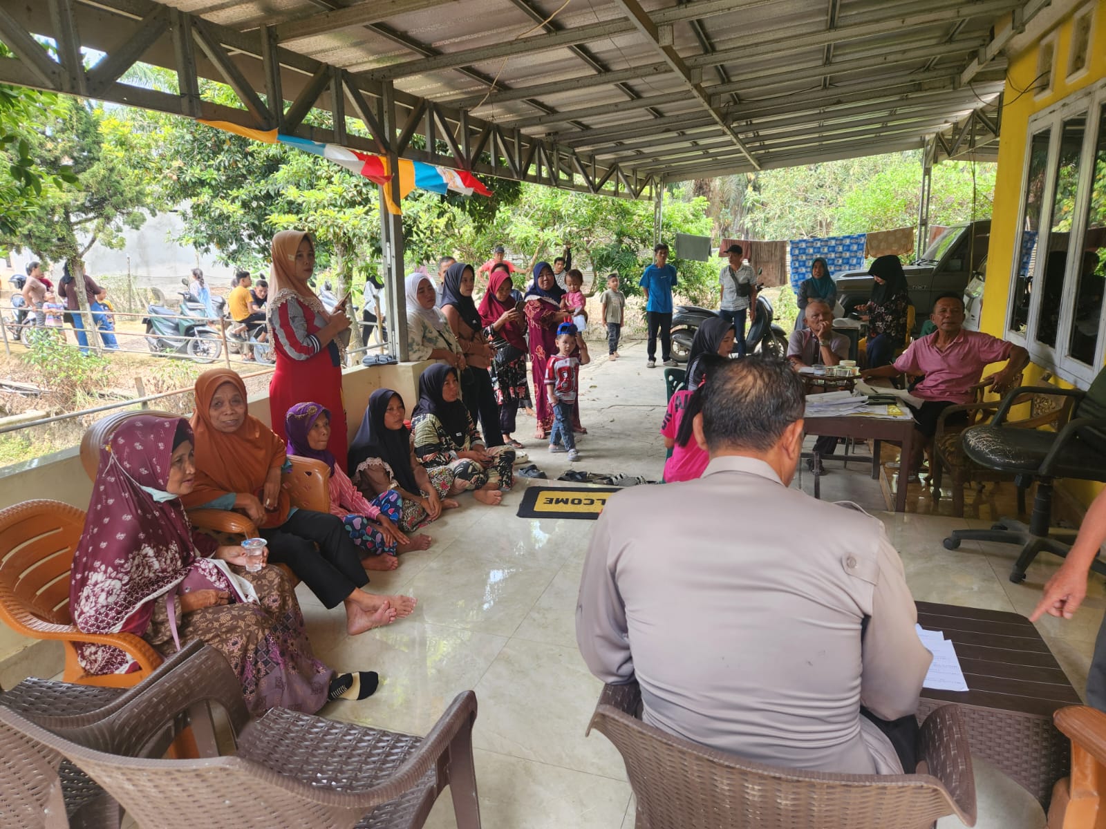 Polsek Babat Toman Bantu Warga Kurang Mampu Terdata di Aplikasi Perlinsos